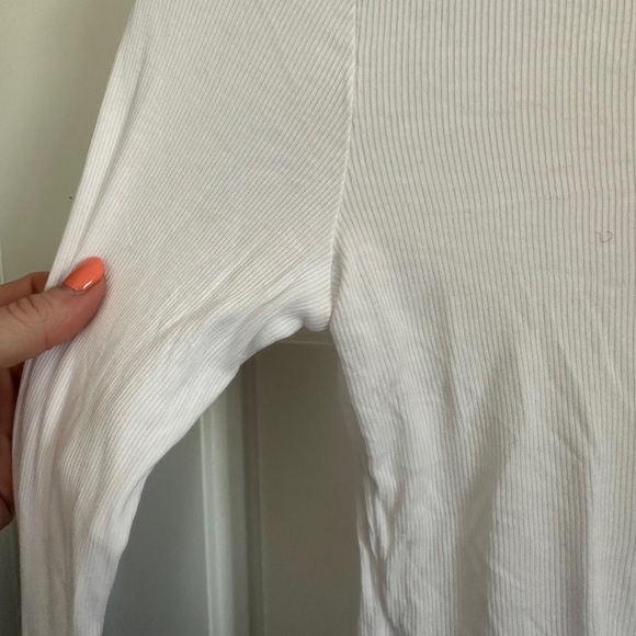 Wilfred White Ribbed Crop Turtleneck Top - Picture 4 of 4